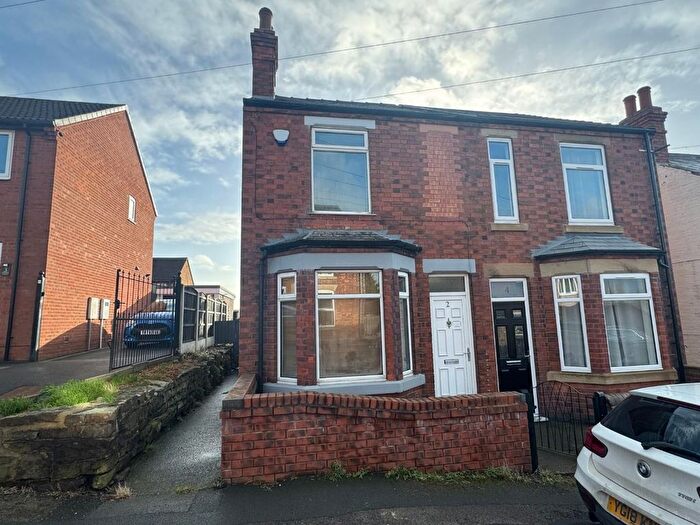 2 Bedroom Terraced House To Rent In Station Lane, New Whittington, Chesterfield, S43