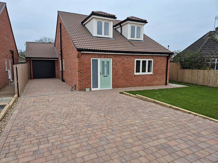 4 Bedroom Detached House For Sale In Durham Grove, Retford, Nottinghamshire, DN22