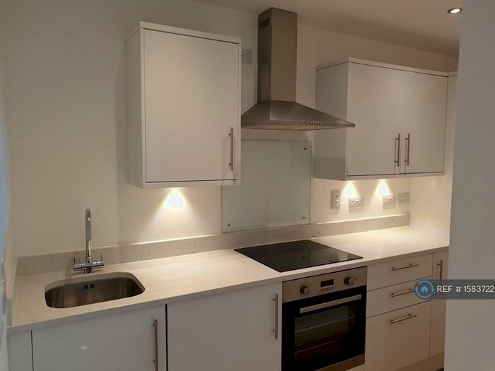 1 Bedroom Flat To Rent In Parish Ghyll Drive, Ilkley, LS29