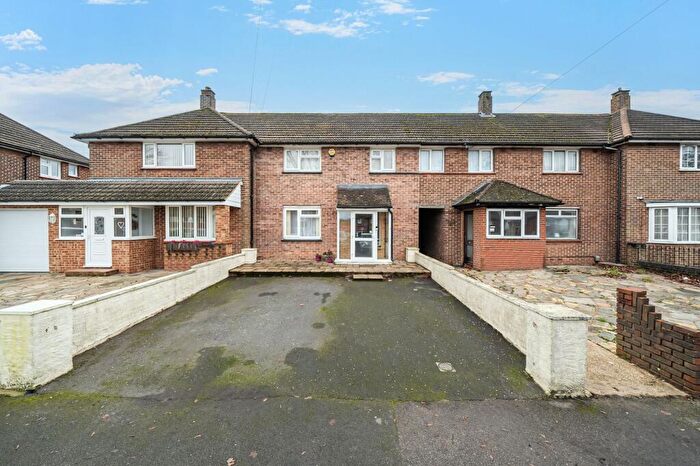 3 Bedroom Terraced House For Sale In Arnhem Drive, New Addington, CR0