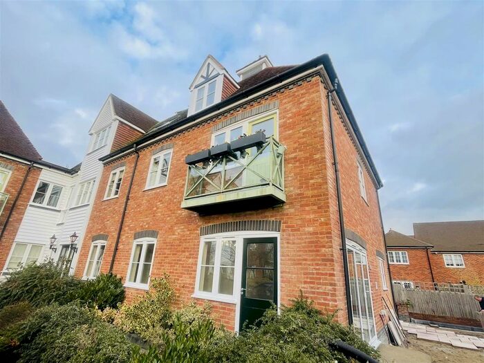 2 Bedroom Flat To Rent In Bridewell Lane, Jubilee Apartments, Tenterden, TN30