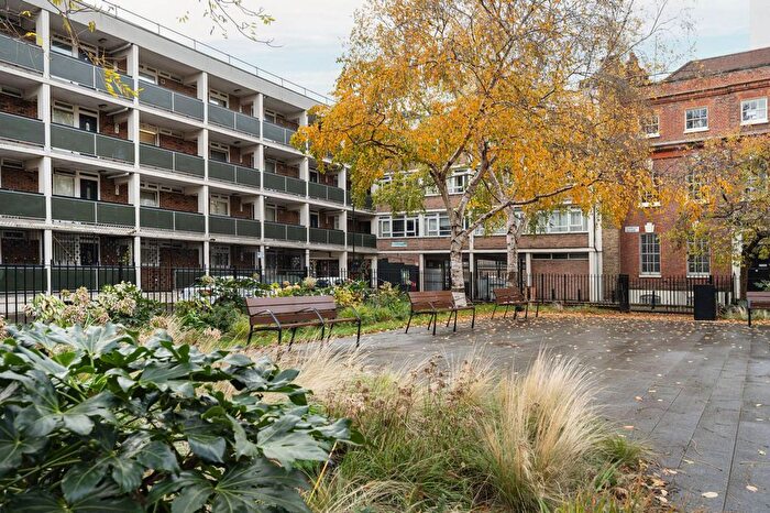 1 Bedroom Flat To Rent In Charles Square, Hoxton, London, N1