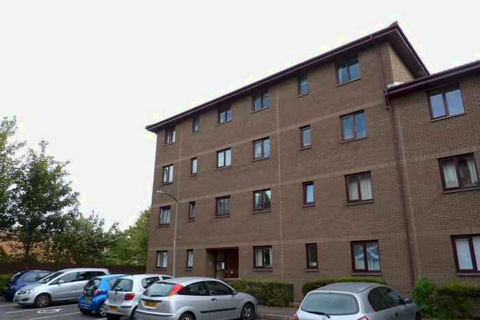 2 Bedroom Flat To Rent In Allanfield, Hillside, Edinburgh, EH7