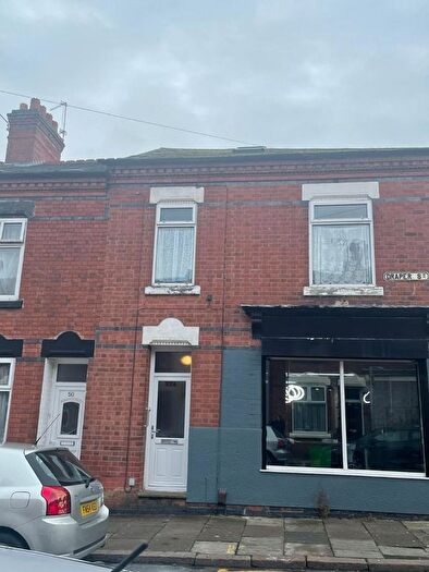 3 Bedroom Flat To Rent In Draper Street, Leicester, LE2