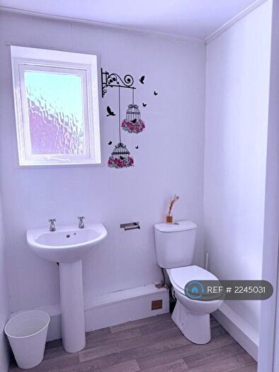 Studio To Rent In Chester Road, Sunderland, SR4