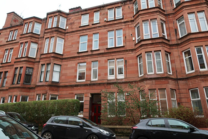 2 Bedroom Flat To Rent In Deanston Drive, Shawlands, G41