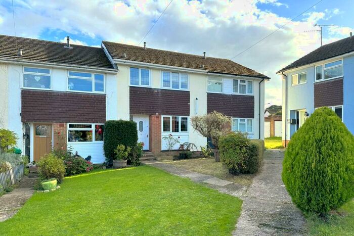 3 Bedroom Terraced House To Rent In Curl Way, Wokingham, RG41