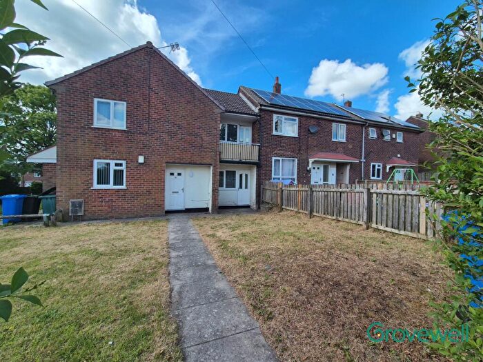2 Bedroom Apartment To Rent In Tinsdale Walk, Middleton, Manchester, M24