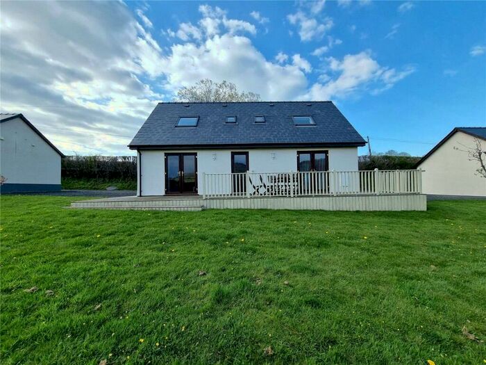 2 Bedroom Bungalow To Rent In Pontithel, Brecon, Powys, LD3
