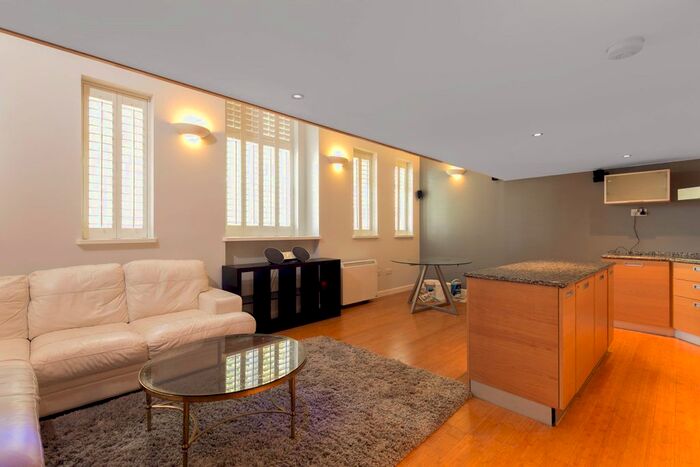 2 Bedroom Flat To Rent In Reed Place, London, SW4