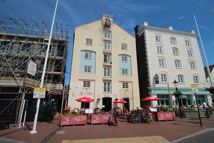 2 Bedroom Flat To Rent In Henning's Wharf, Poole, BH15