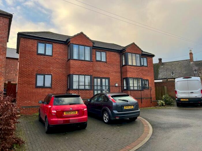 1 Bedroom Flat To Rent In St Lawrence Court, Long Buckby, Northampton, NN6