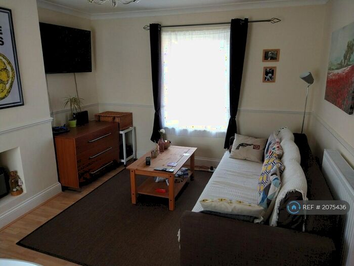 1 Bedroom Maisonette To Rent In Mereland Road, Didcot, OX11