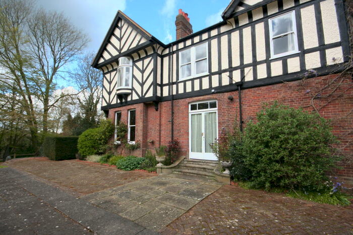 2 Bedroom Apartment To Rent In Buckingham Road, Winslow, Buckingham, Buckinghamshire, MK18