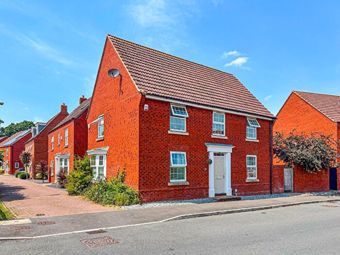 4 Bedroom Detached House For Sale In Sorrel Drive, Bridgwater, Somerset, TA5