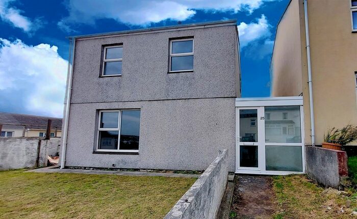 3 Bedroom Detached House To Rent In Tregundy Road, Perranporth, TR6