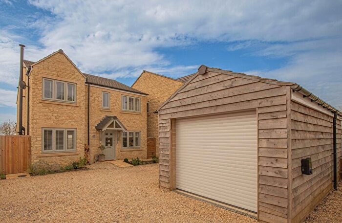 4 Bedroom Detached House For Sale In Causeway End, Nr Malmesbury, SN15