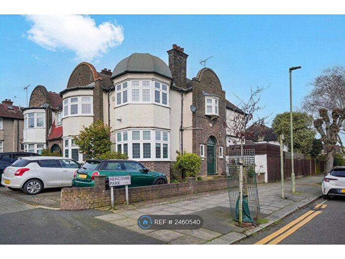 6 Bedroom Semi Detached House To Rent In Millway, London, NW7