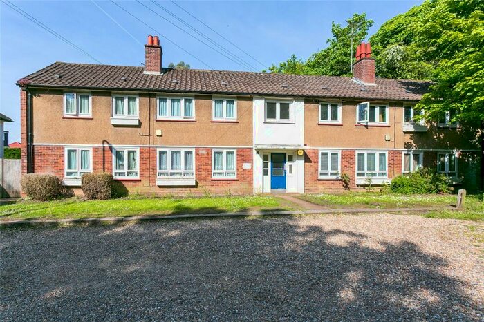 1 Bedroom Apartment To Rent In Little Common, Stanmore, HA7