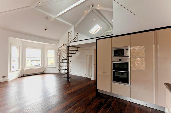 3 Bedroom Flat To Rent In Fellows Road, Belsize Park, NW3