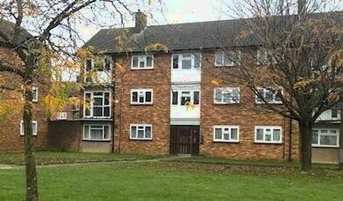 1 Bedroom Flat To Rent In Whipperley Ring, Luton, Bedfordshire, LU1