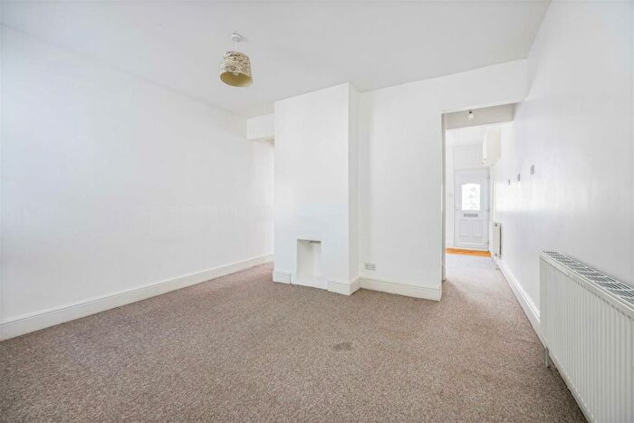 2 Bedroom Terraced House For Sale In Byron Road, Portsmouth, PO2