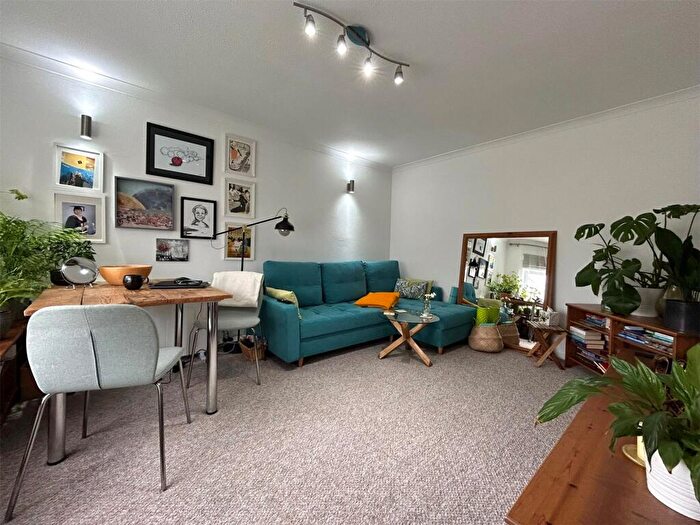 1 Bedroom Detached House To Rent In Juniper, Birch Hill, Bracknell, Berkshire, RG12