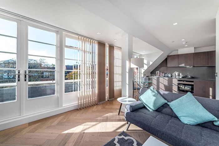 1 Bedroom Flat To Rent In Kidderpore Avenue, Hampstead, NW3
