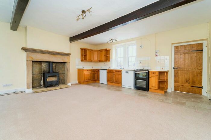 3 Bedroom Cottage To Rent In Stones Lane, Todmorden, West Yorkshire, OL14