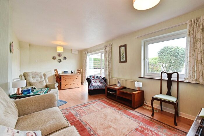 4 Bedroom Detached House For Sale In Cypress Court, Aberdare, CF44