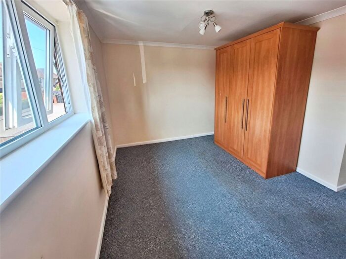 3 Bedroom Terraced House For Sale In Dorlecote Place, Nuneaton, Warwickshire, CV10
