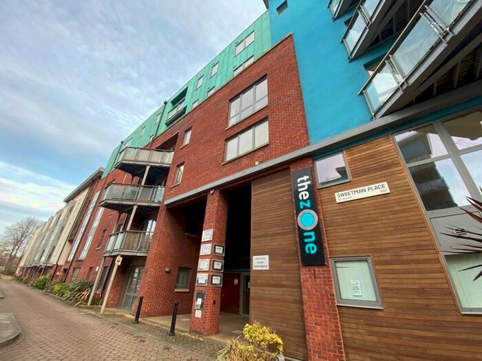 2 Bedroom Flat To Rent In Ratcliffe Court, Sweetman Place, BS2