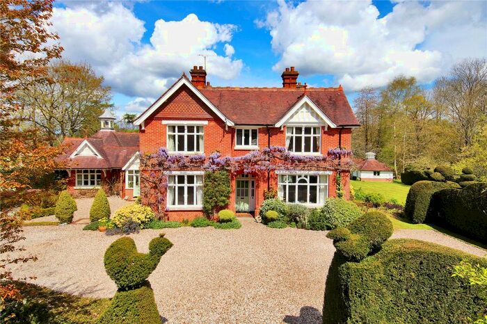 5 Bedroom Property For Sale In Water Lane, Hawkhurst, Cranbrook, Kent TN18