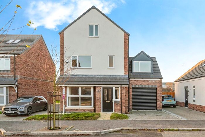 4 Bedroom Detached House For Sale In Robin Hood Grove, Thorne, Doncaster, DN8