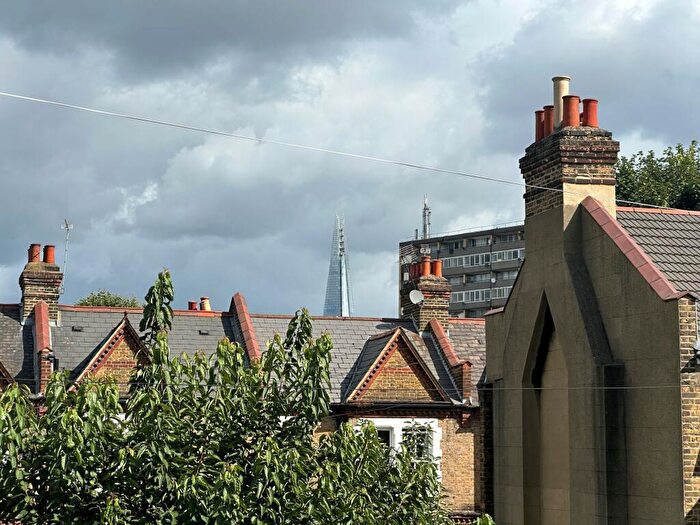 1 Bedroom Apartment To Rent In Brettell Street, London, SE17