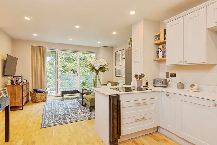 1 Bedroom Flat For Sale In London Road, Tunbridge Wells, Kent, TN1