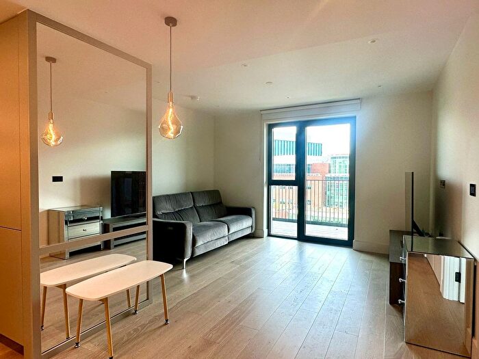 1 Bedroom Flat To Rent In White City Living, London, W12