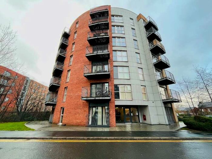 2 Bedroom Flat To Rent In Stillwater Drive, , Manchester, M11