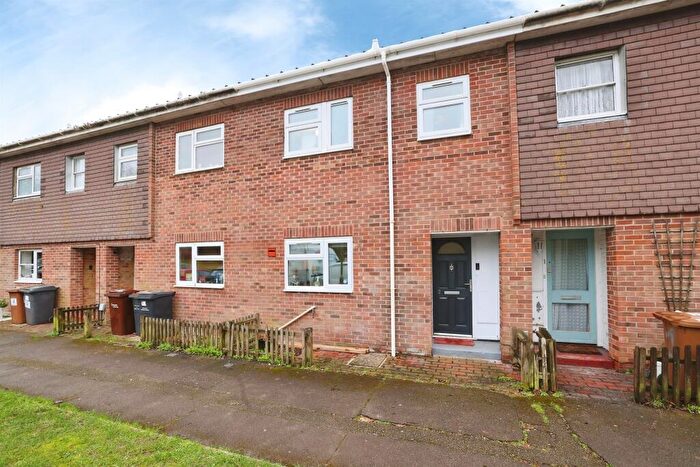 3 Bedroom Terraced House For Sale In Galahad Close, Andover, SP10