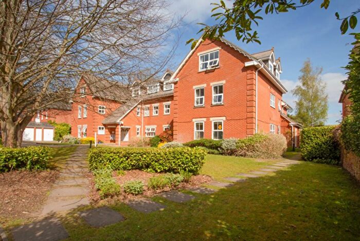 2 Bedroom Flat To Rent In Broomhall Road Woking, GU21