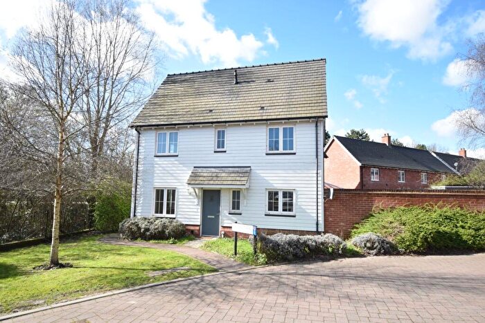 3 Bedroom Semi Detached House For Sale In Blackthorn Walk, Harrietsham, ME17