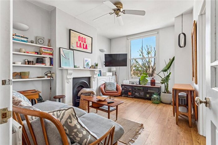 2 Bedroom Apartment To Rent In Lower Clapton Road, London, E5