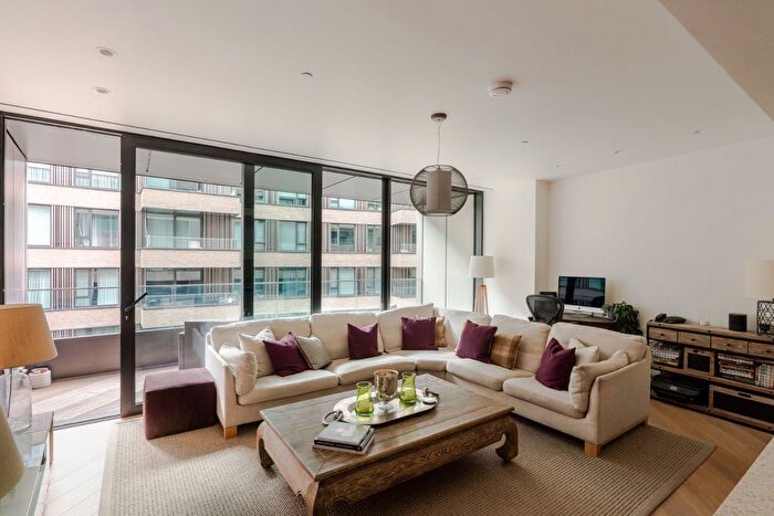 2 Bedroom Flat For Sale In Wood Lane, London, W12