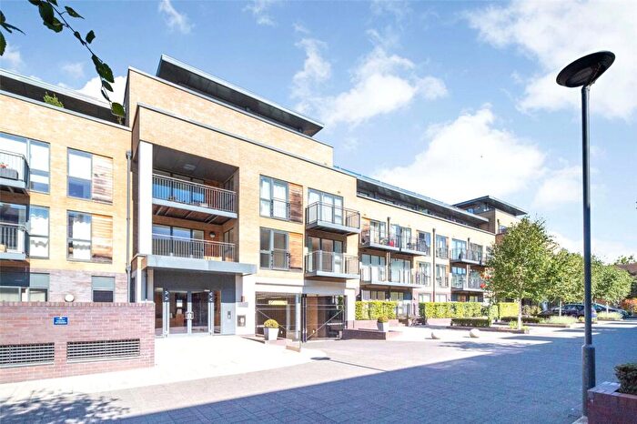 1 Bedroom Apartment To Rent In Newton Court, Kingsley Walk, Cambridge, CB5
