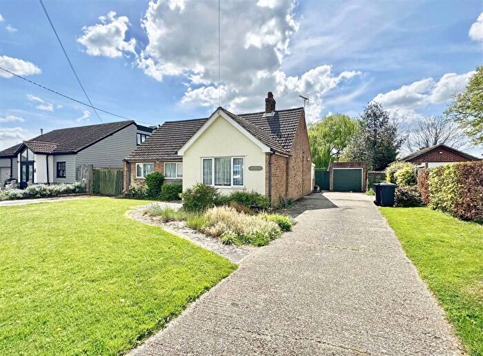 4 Bedroom Chalet For Sale In Bannister Green, Felsted, Dunmow, CM6