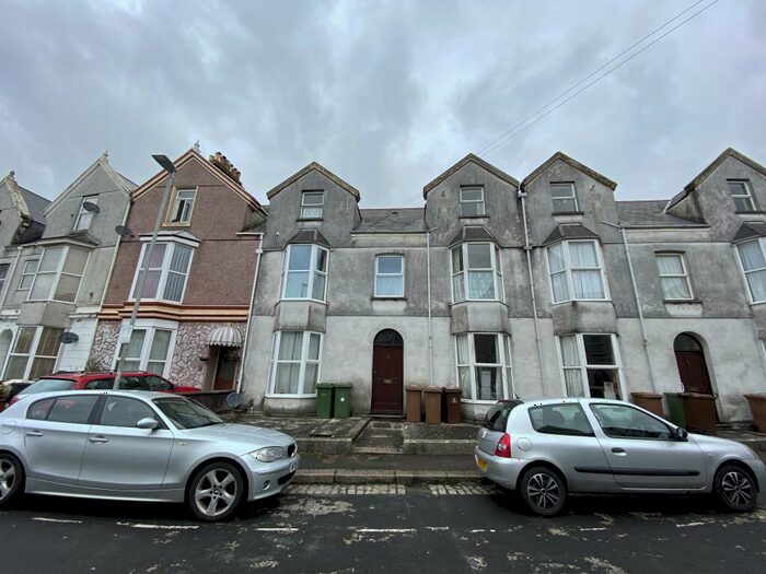 2 Bedroom Flat To Rent In Headland Park, Plymouth, PL4