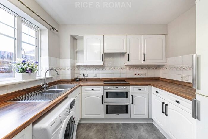 1 Bedroom Flat To Rent In York Road, Woking, GU22