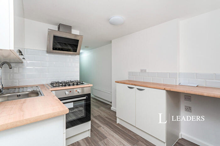 1 Bedroom Flat To Rent In Mill Road, PO16