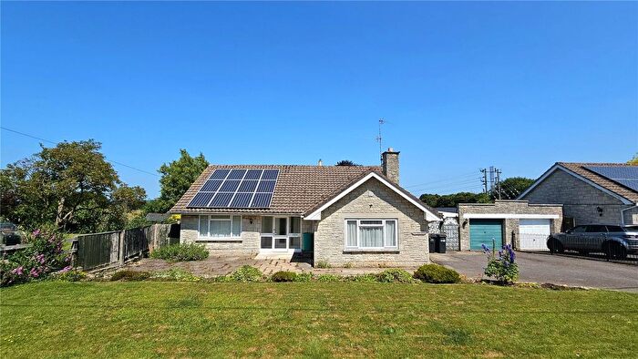 3 Bedroom Bungalow For Sale In Stalbridge Road, Henstridge, Templecombe, Somerset, BA8