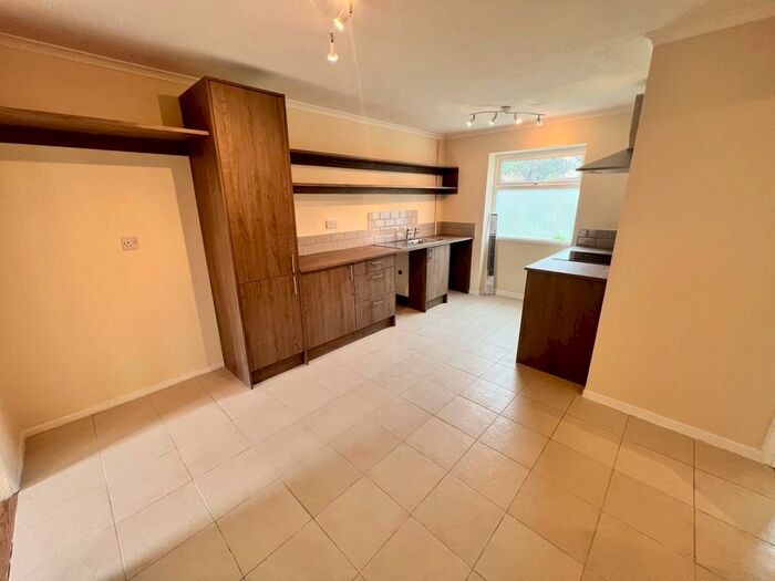 3 Bedroom Terraced House To Rent In Outfield, Bretton, Peterborough, PE3